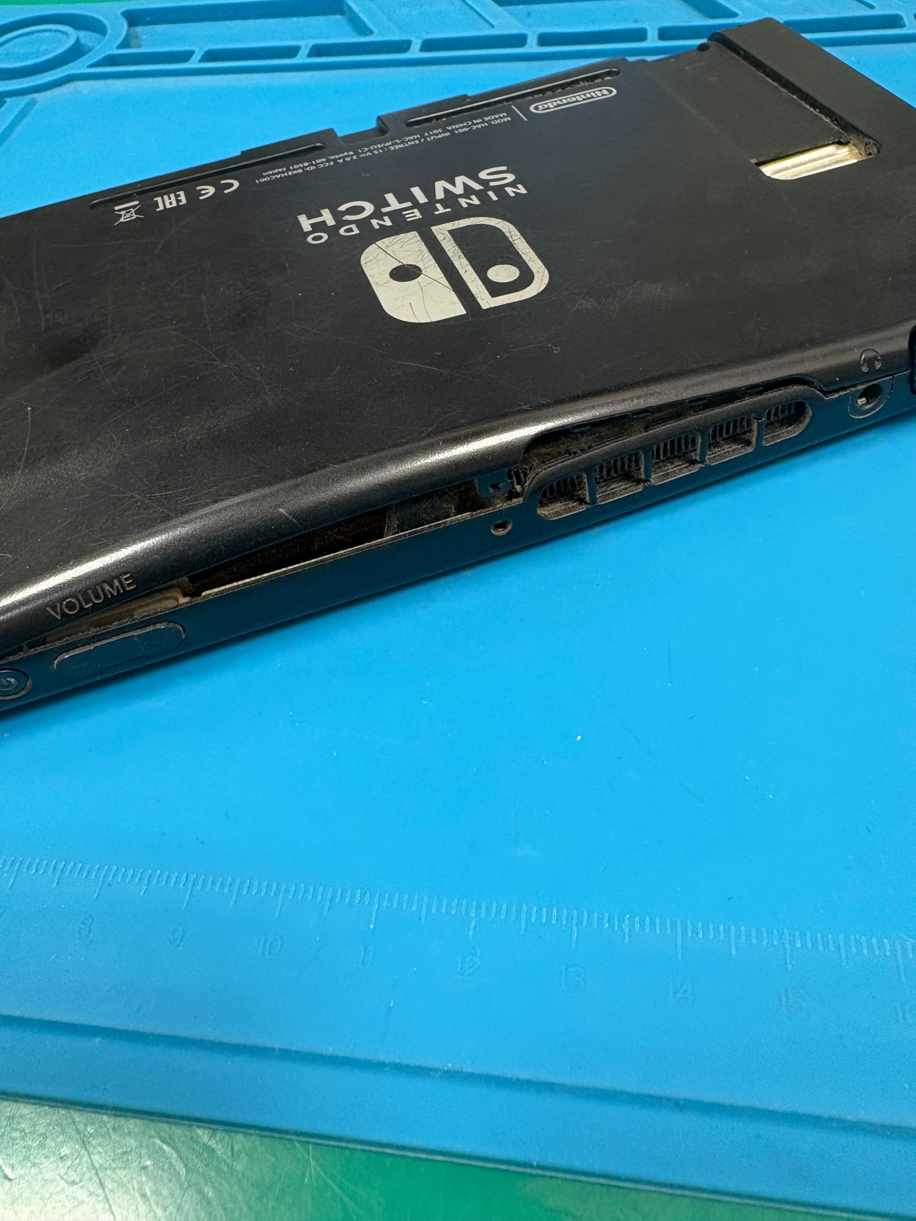 豊川市・当日修理OK】Nintendo Switchのバッテリー膨張で即日修理